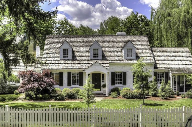 The Best English Cottage Home Builders in the US